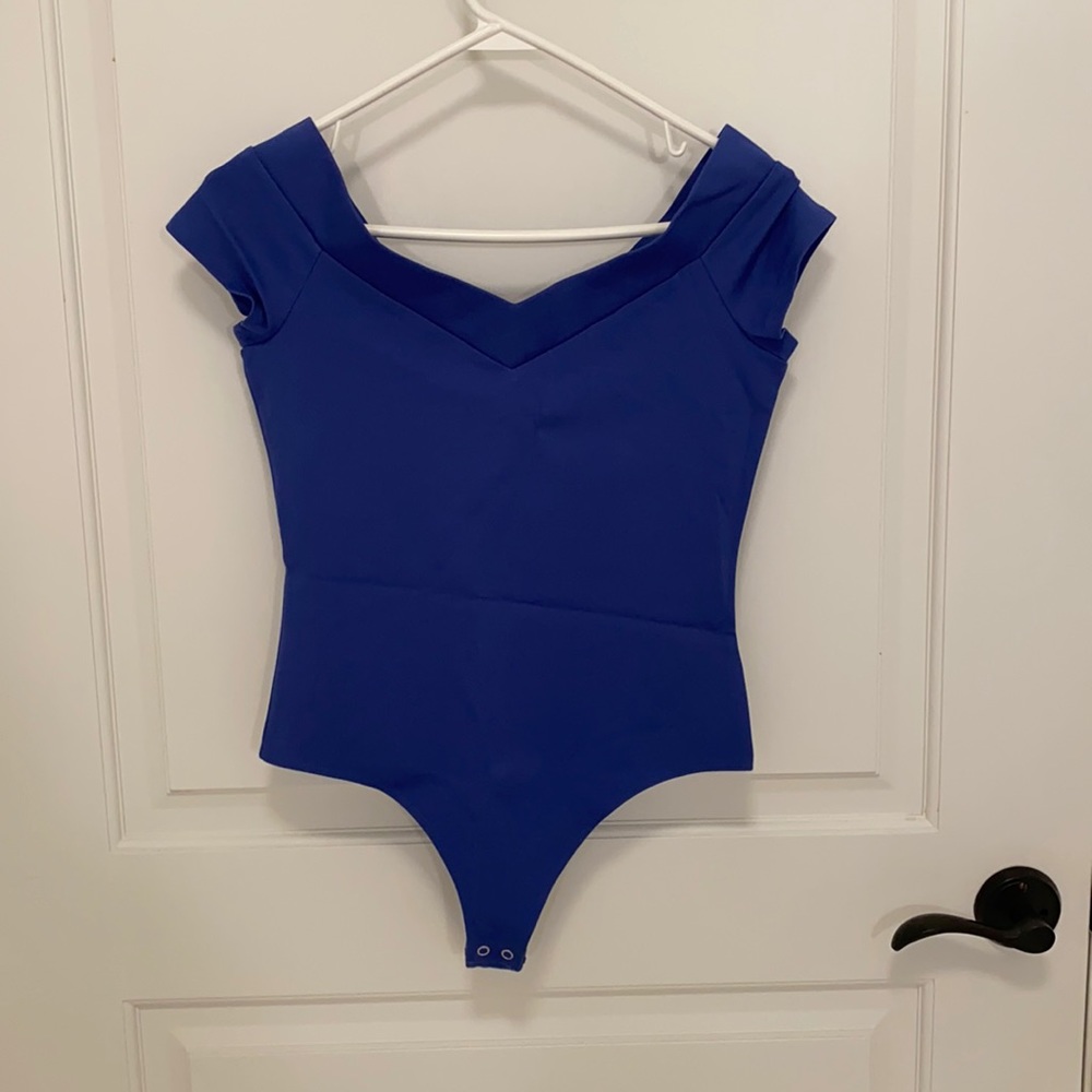 Blue Express bodysuit size small